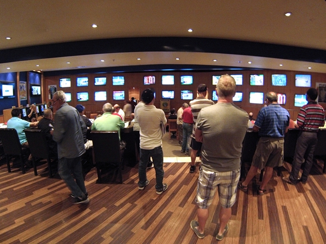 Screen Plays: Betting the Races on Simulcast