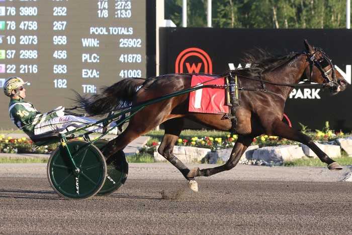 Hannelore Hanover trots fastest mile in Canadian racing history