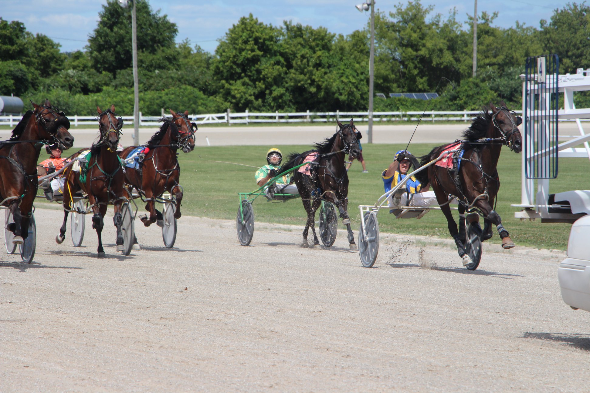 Bain vs. Barnsdale: Leader Opens Up in Battle of Leamington Raceway Handicappers