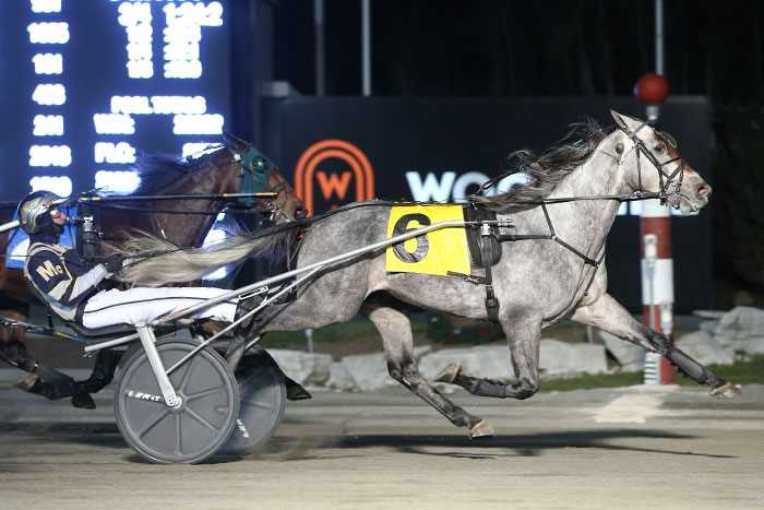 Phantom Seelster stays hot in Valedictory