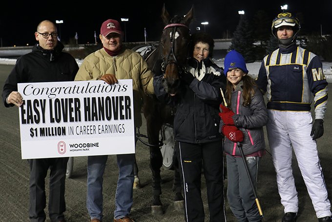 Easy Lover Hanover reaches millionaire status on busy Saturday at Mohawk Park