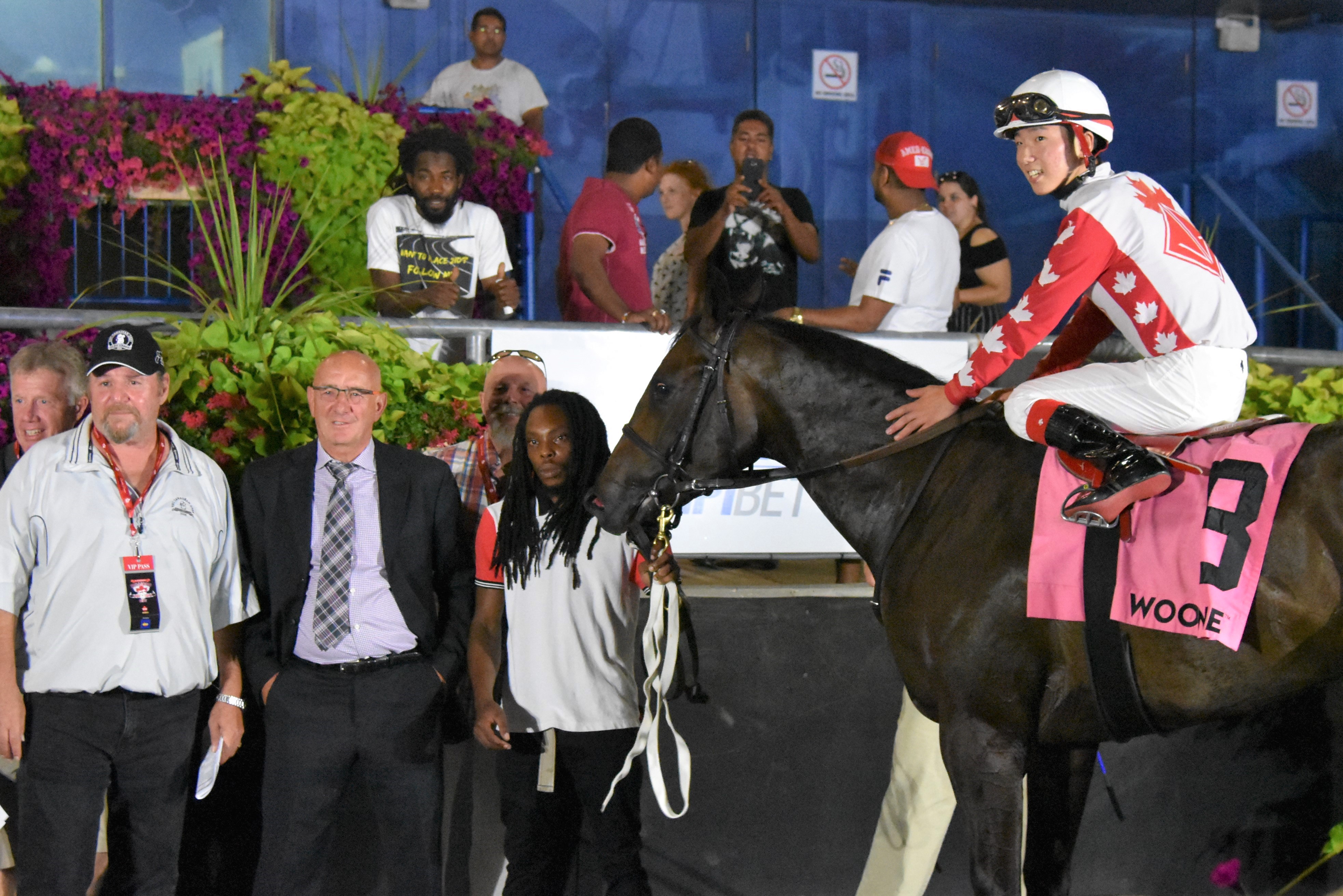 Pink Lloyd shines on Yearling Sales Stakes Night