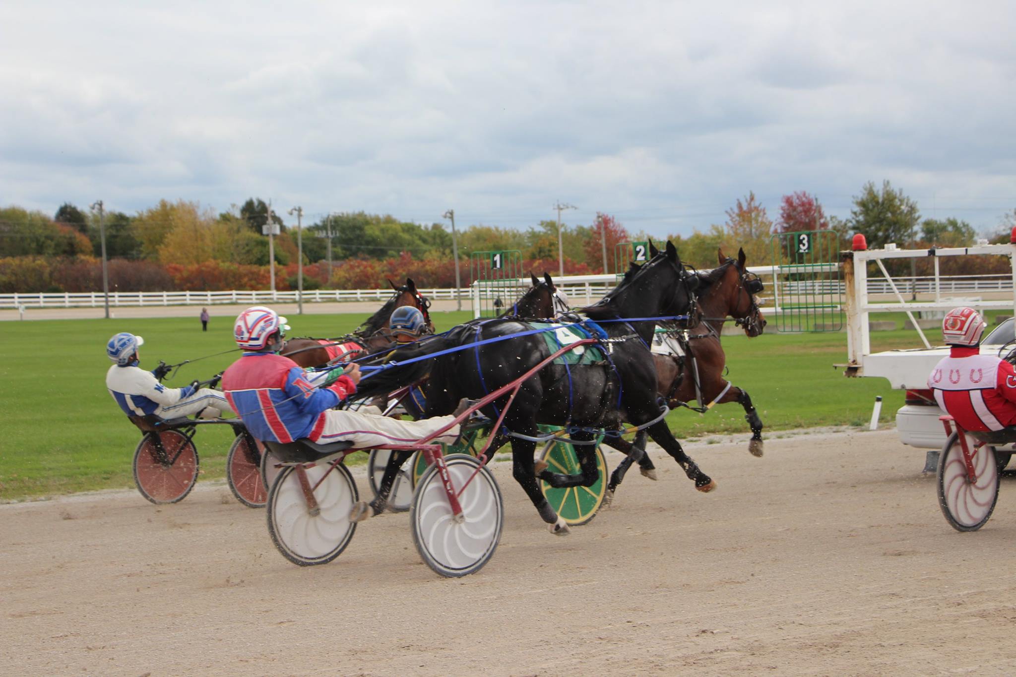 Bain vs. Barnsdale: Labour Day Breakaway in Leamington Raceway Handicapping Challenge