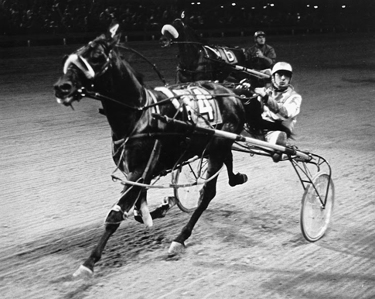 Robra Glider "glides" to victory to become the very first winner of an OSS event on June 1,1974 at Garden City Raceway