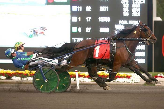 Capt Midnight wins Dream Maker in 1:49.4