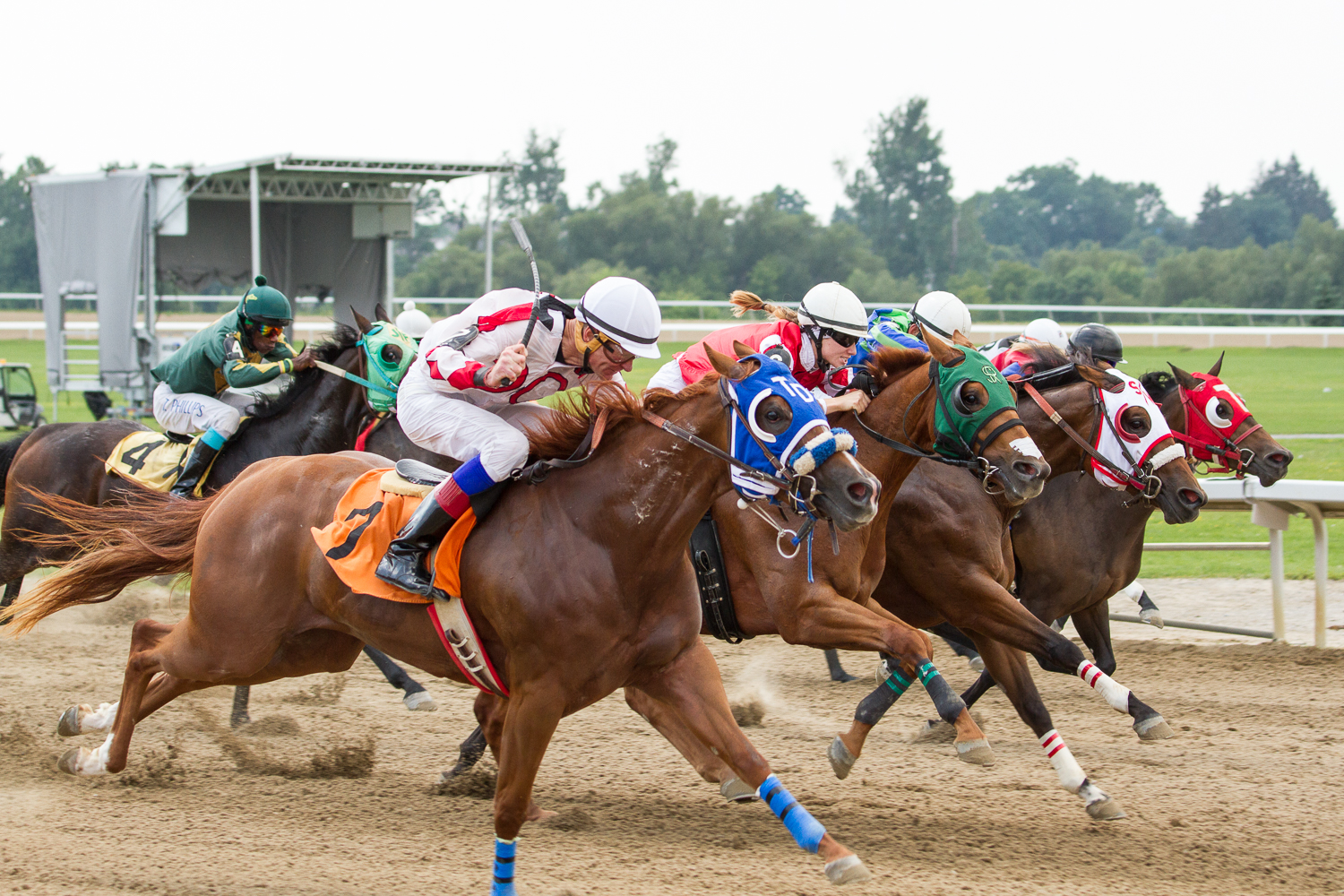 Quarter horse racing underway in south Marion County 