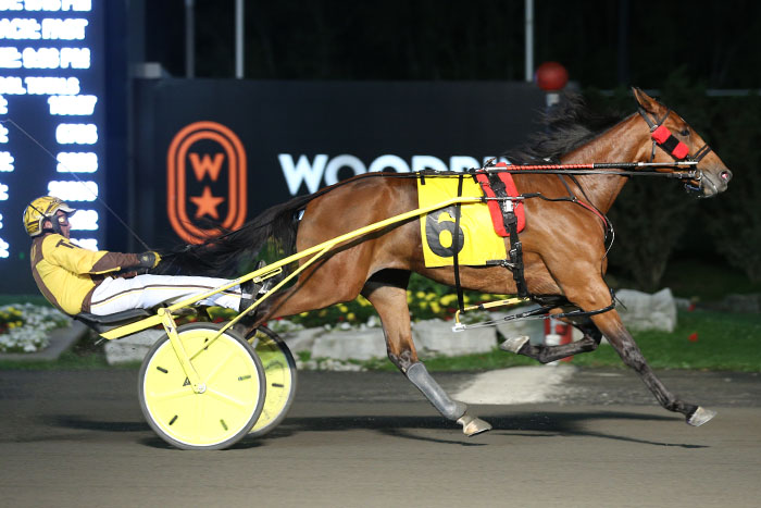 Henry locks up third Lampman Cup title