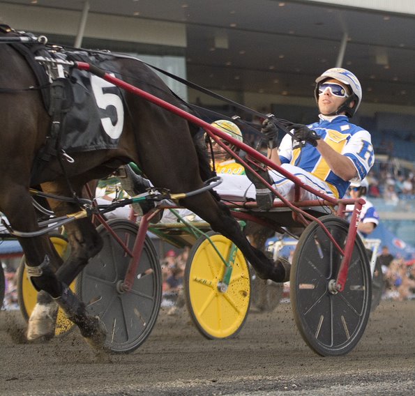 Roy and Auciello capture Championship Meet titles