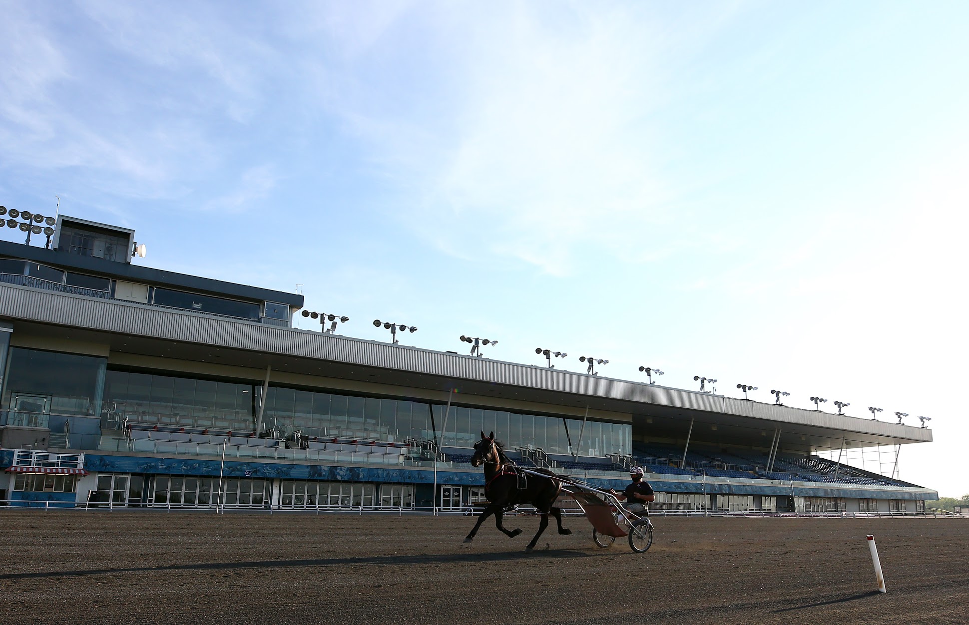 Woodbine Mohawk Park To Offer Training Starting Thursday - Ontario Racing